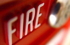 Пожарные 36 и 4 пожарно-спасательных частей города Перми спасли мужчину на пожаре