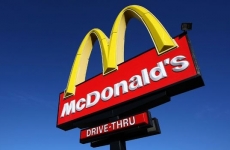 Минпромторг пообещал помощь новому собственнику российского McDonald's