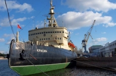 Шторм выбросил на берег Онежского озера историческое судно