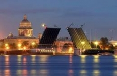 Основные работы на Биржевом мосту в Петербурге входят в завершающую стадию