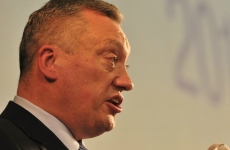 Совет Федерации досрочно прекратил полномочия депутата Вячеслава Дерева