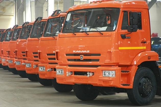 Харлей, КамАЗ и две «ГАЗели»: должник по алиментам чуть не лишился автопарка